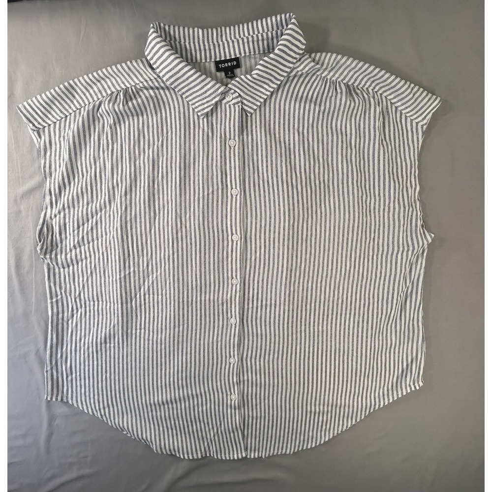 Torrid Striped Casual Women's 2 Button-Up Cap Sleeve Top Summer Beach Nautical